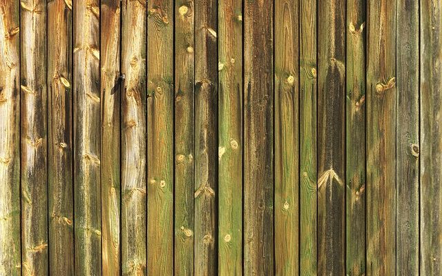 Comment blanchir à la chaux les panneaux de bois